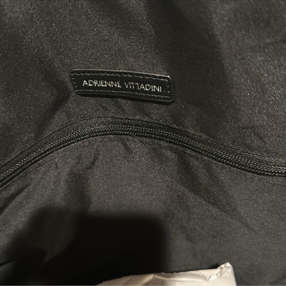 Adrienne Vittadini AV Elite Collection Matte Nylon Duffel Bag NWT - Picture 6 of 11